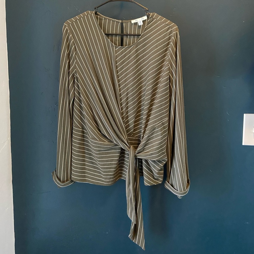 Long sleeve shirt